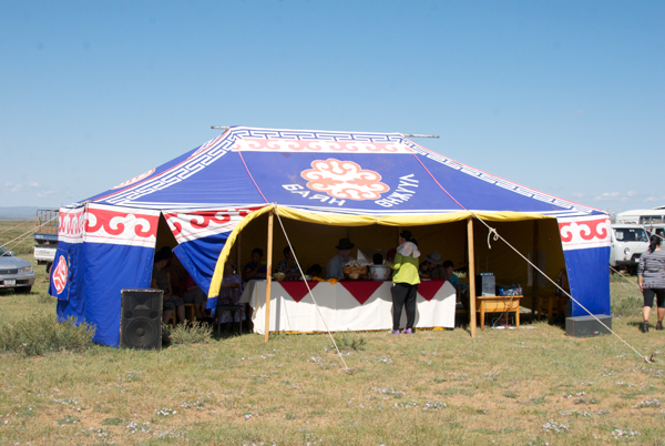 The centerpiece of the naadam site....a big maikhan (summer tent)