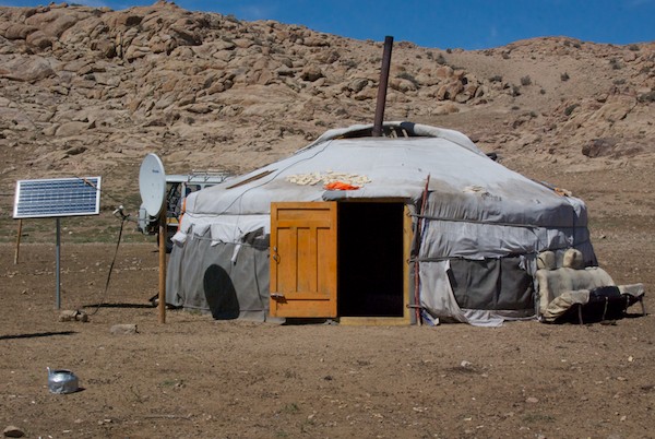 We came to this ger in a sheltered area, after stopping at a very small settlement where the drivers had asked directions. Apparently they were told that this was THE place to stop because we could get very good "tsagaan idee"/white food, meaning the summer dairy products. They were right.