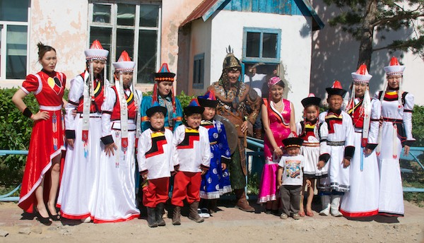 We went to the shop in town and came upon this group who gave a concert that evening.