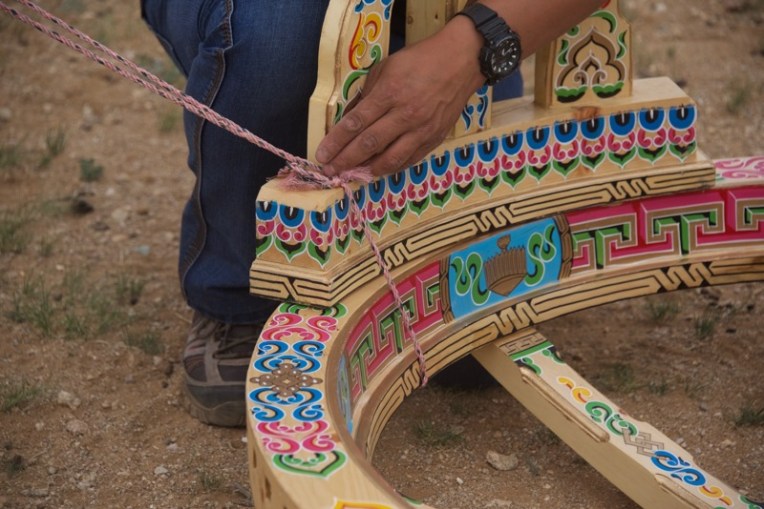 17. tieing roof to supprts