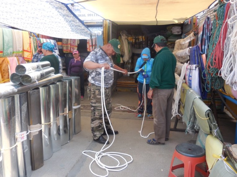 Measuring out the rope.