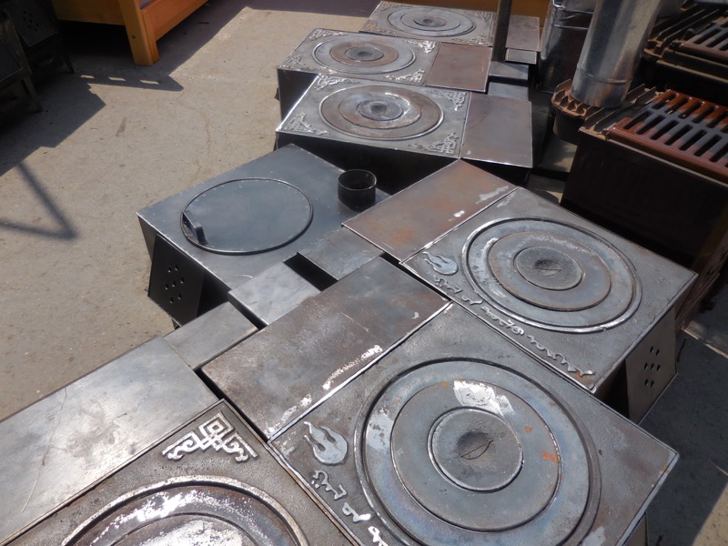 Ger stoves.