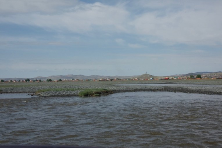 33-river-bayanhongor